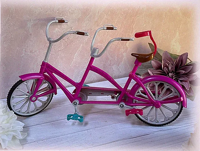 2015 Mattel Disney Frozen Anna and Elsa 13" TANDEM BICYCLE for Two