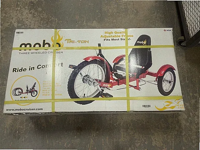 New Mobo Kids Triton Tri-001R RED Tricycle 3 Wheel Youth Cruiser Bike NIB