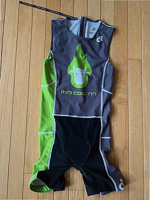Triathlon wet suit child XL swim-bike-run gray/lime green, great condition